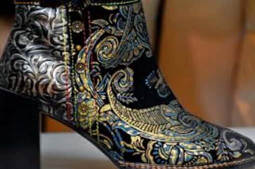 صورة Women’s Arab Footwear
