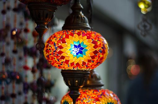 صورة مصباح شرقي